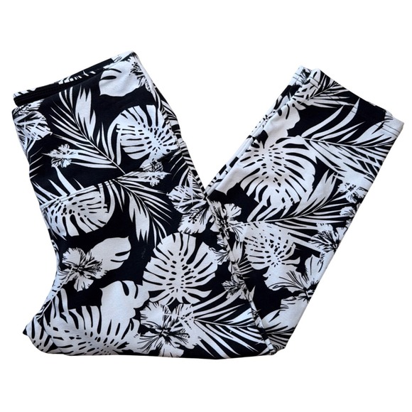 Old Navy Active Leggings Women Small Black White Excellent Tropical Capri Crop - Picture 4 of 4